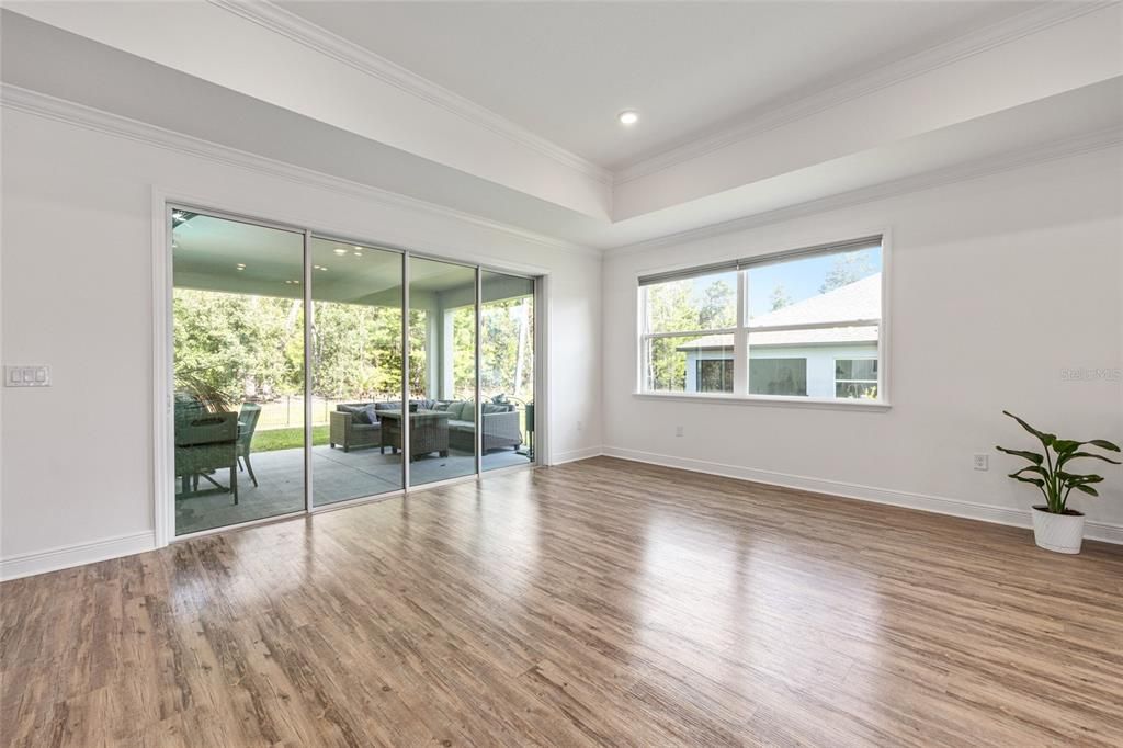 En Venta: $489,900 (4 camas, 3 baños, 3060 Pies cuadrados)