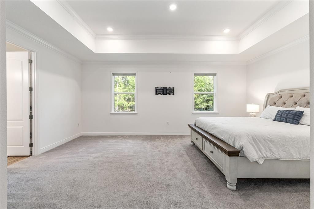 En Venta: $489,900 (4 camas, 3 baños, 3060 Pies cuadrados)