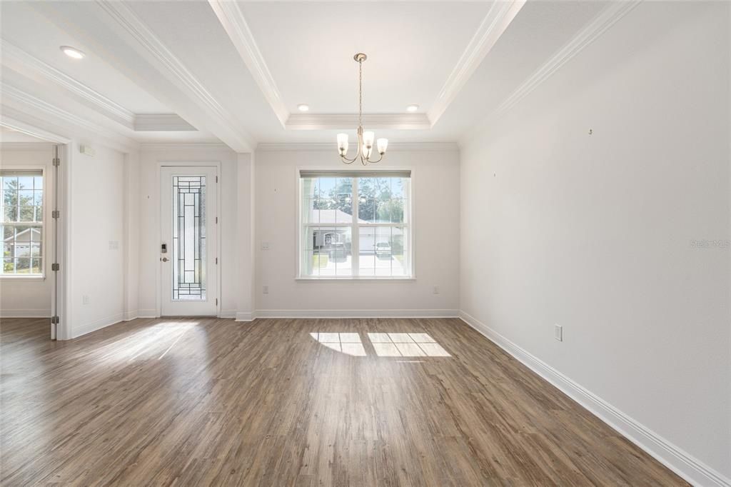 En Venta: $489,900 (4 camas, 3 baños, 3060 Pies cuadrados)