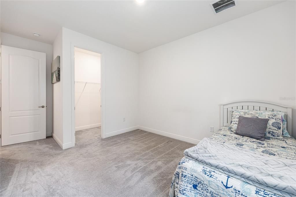 En Venta: $489,900 (4 camas, 3 baños, 3060 Pies cuadrados)