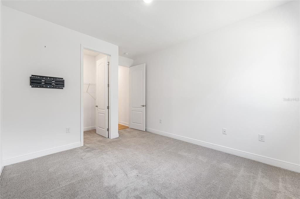 En Venta: $489,900 (4 camas, 3 baños, 3060 Pies cuadrados)