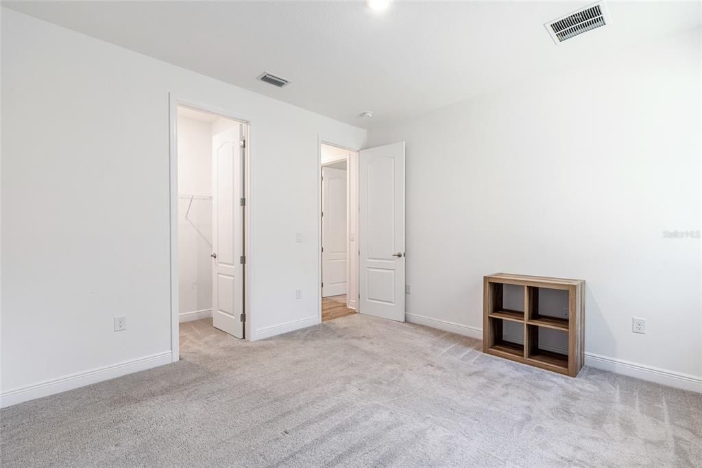 En Venta: $489,900 (4 camas, 3 baños, 3060 Pies cuadrados)