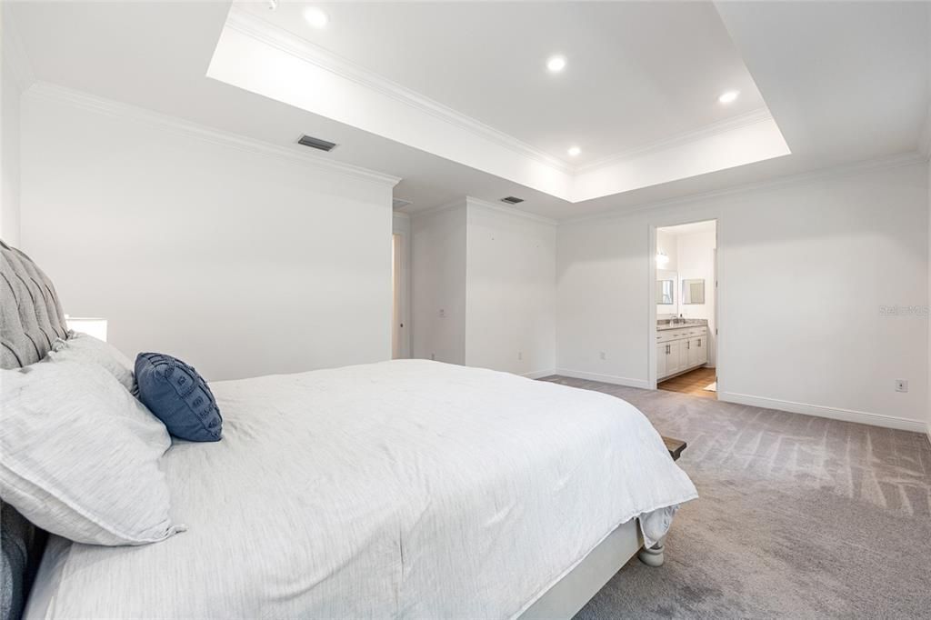 En Venta: $489,900 (4 camas, 3 baños, 3060 Pies cuadrados)