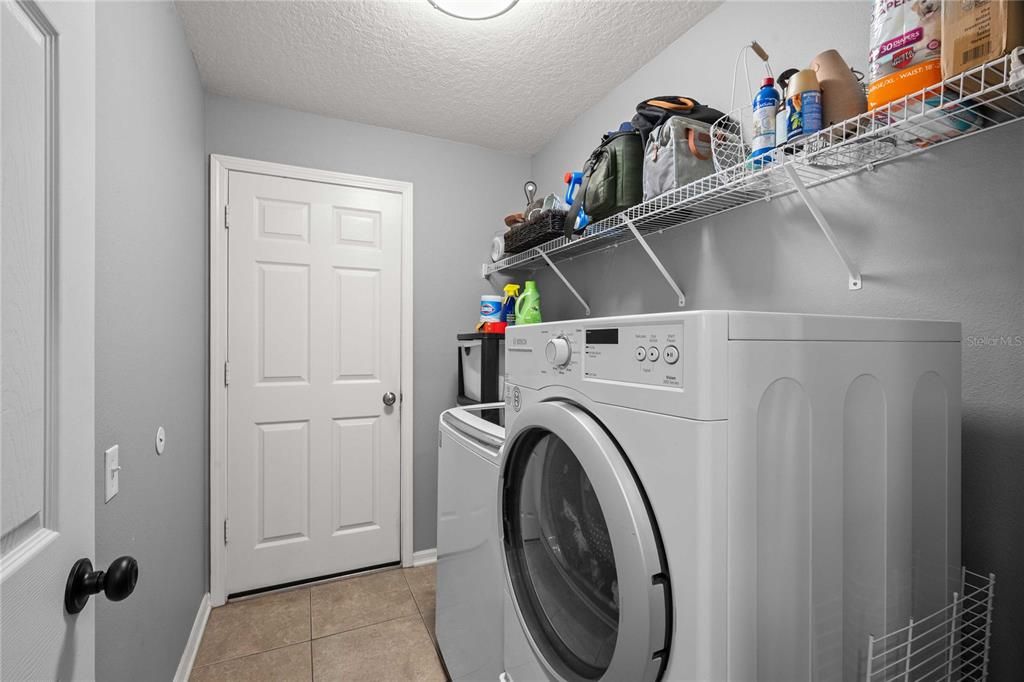 На продажу: $679,900 (4 спален, 3 ванн, 2427 Квадратных фут)