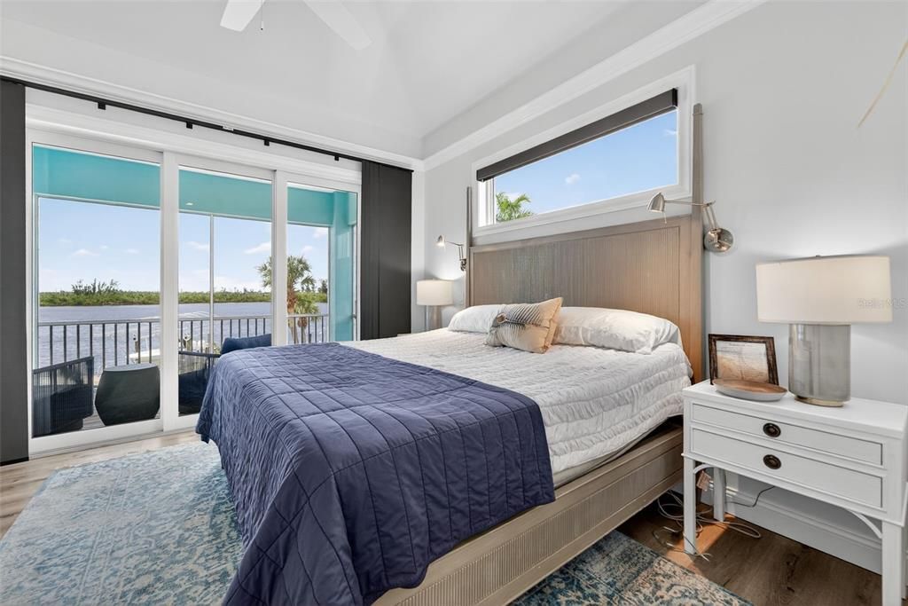 For Sale: $3,250,000 (3 beds, 3 baths, 2089 Square Feet)