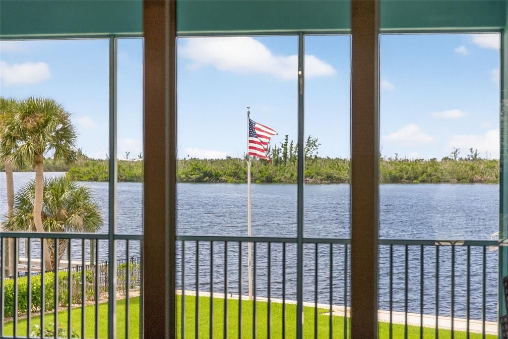 For Sale: $3,250,000 (3 beds, 3 baths, 2089 Square Feet)