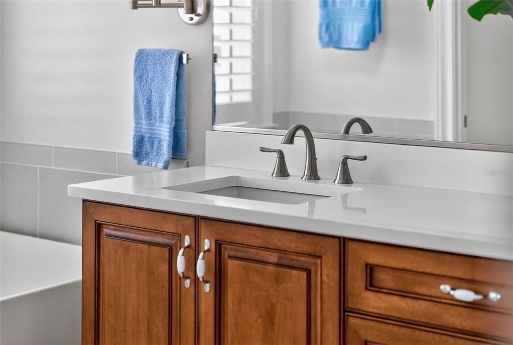 For Sale: $3,250,000 (3 beds, 3 baths, 2089 Square Feet)