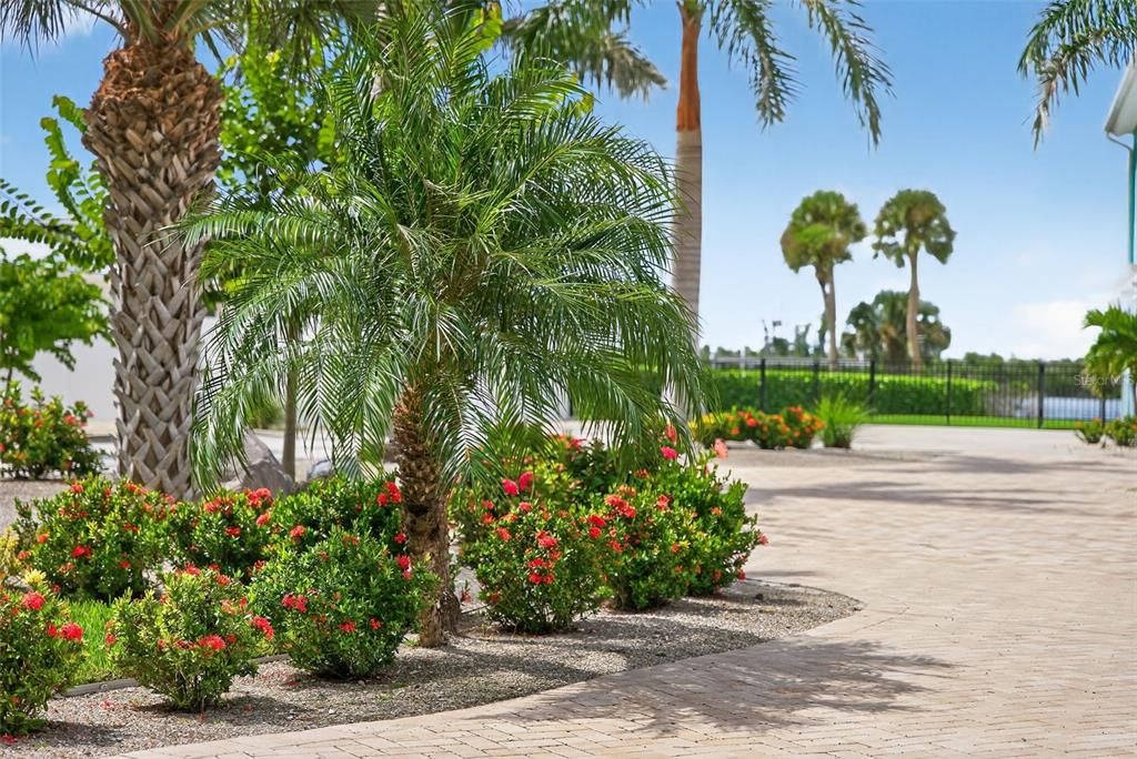 For Sale: $3,250,000 (3 beds, 3 baths, 2089 Square Feet)