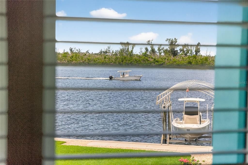 For Sale: $3,250,000 (3 beds, 3 baths, 2089 Square Feet)