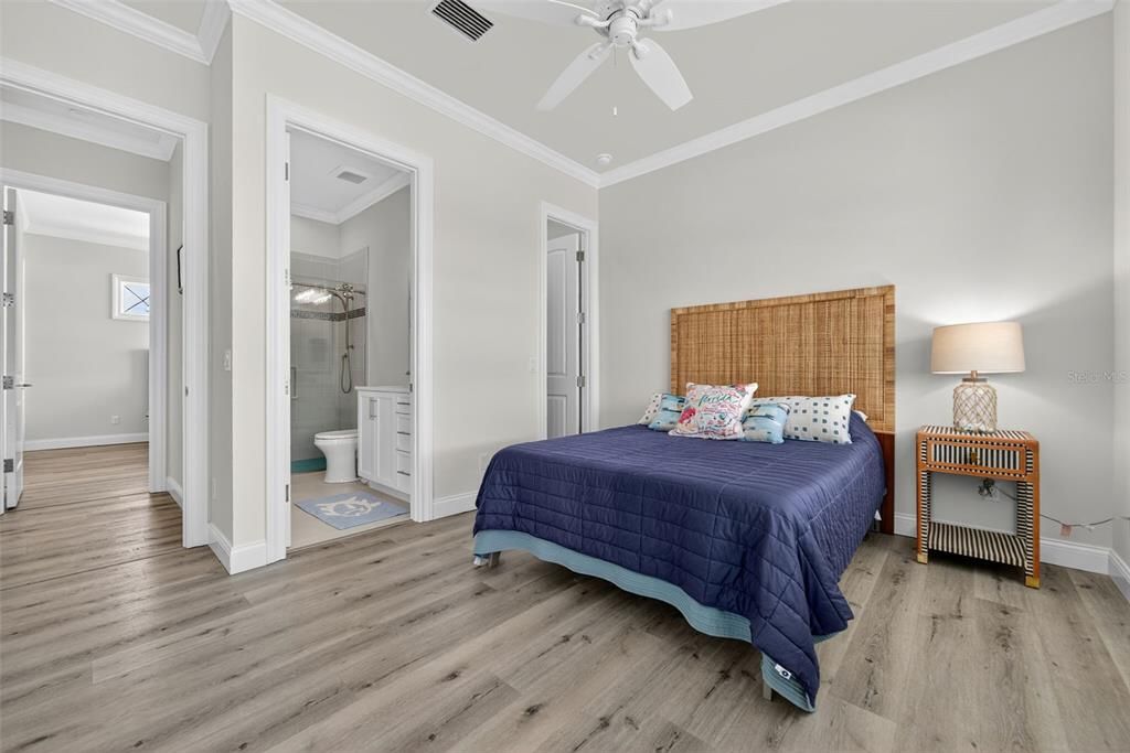 For Sale: $3,250,000 (3 beds, 3 baths, 2089 Square Feet)