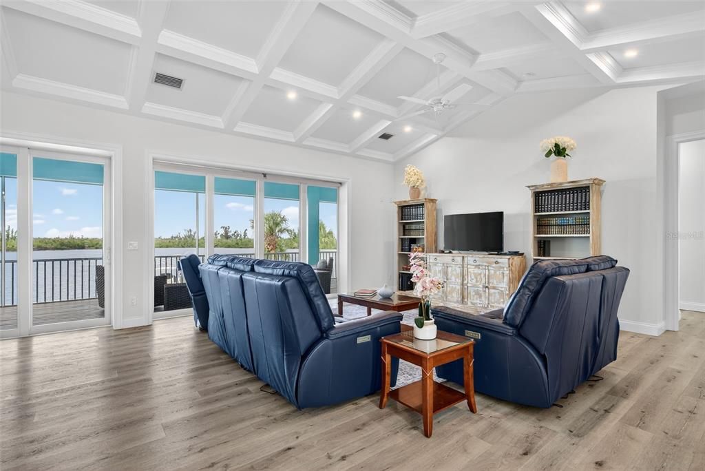 For Sale: $3,250,000 (3 beds, 3 baths, 2089 Square Feet)