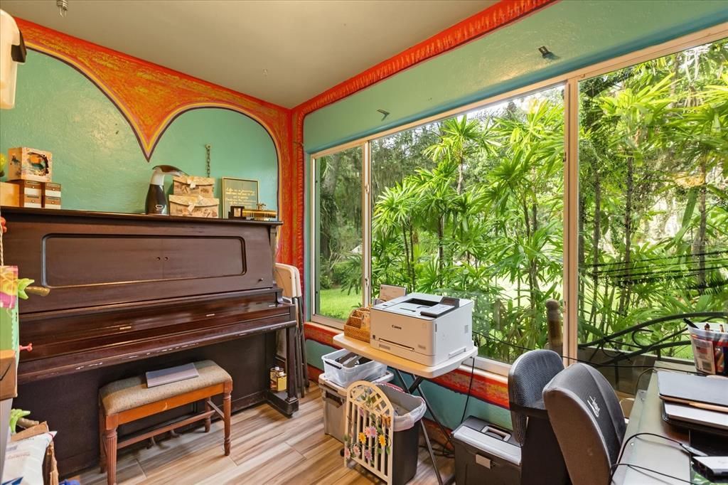 待售: $749,000 (2 贝兹, 1 浴室, 1118 平方英尺)