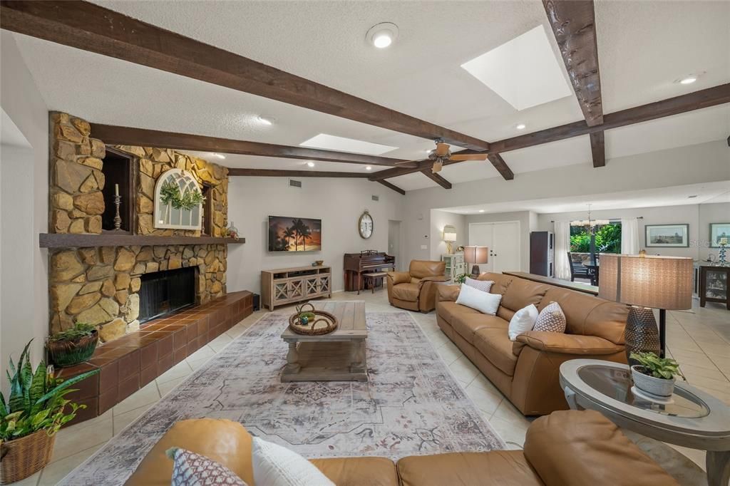 Active With Contract: $969,000 (3 beds, 2 baths, 2837 Square Feet)