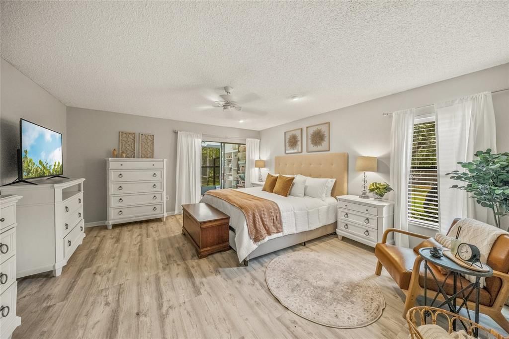 Active With Contract: $969,000 (3 beds, 2 baths, 2837 Square Feet)