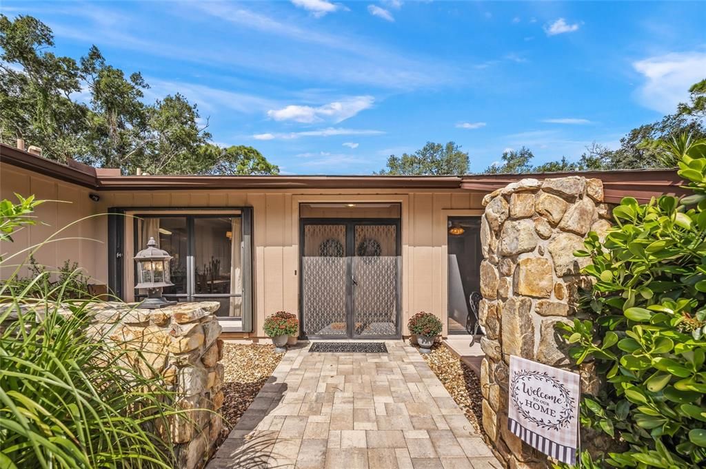 Active With Contract: $969,000 (3 beds, 2 baths, 2837 Square Feet)