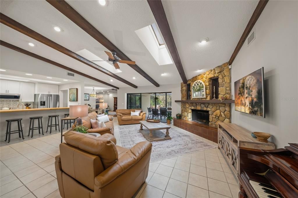 Active With Contract: $969,000 (3 beds, 2 baths, 2837 Square Feet)