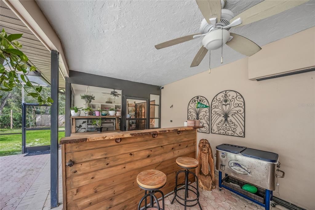 Active With Contract: $969,000 (3 beds, 2 baths, 2837 Square Feet)