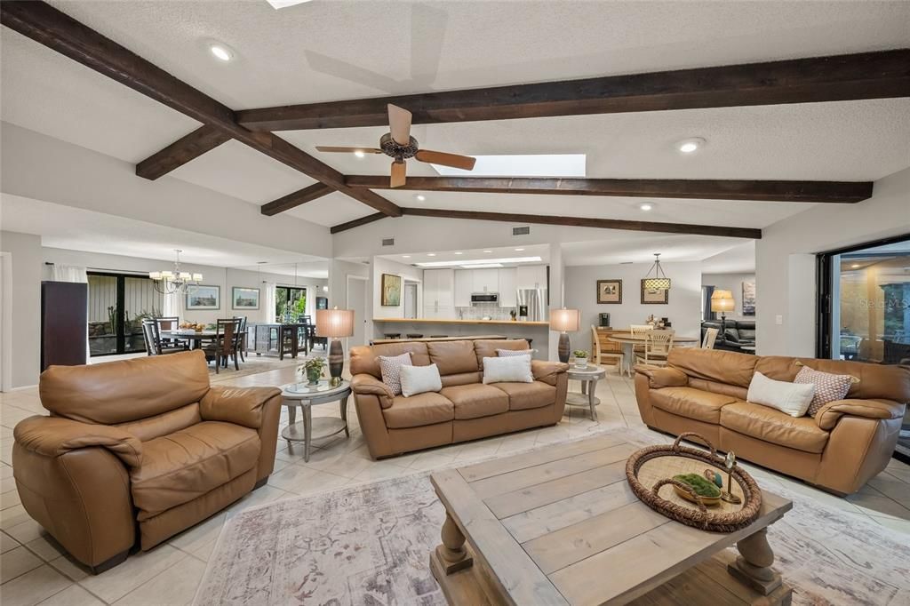 Active With Contract: $969,000 (3 beds, 2 baths, 2837 Square Feet)