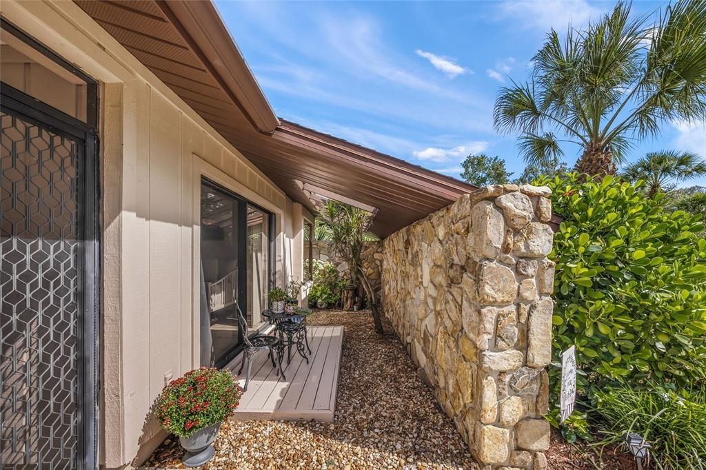 Active With Contract: $969,000 (3 beds, 2 baths, 2837 Square Feet)