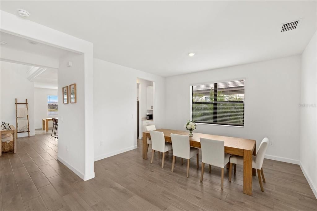 Active With Contract: $735,000 (5 beds, 4 baths, 3344 Square Feet)