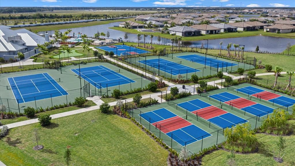 Active With Contract: $735,000 (5 beds, 4 baths, 3344 Square Feet)