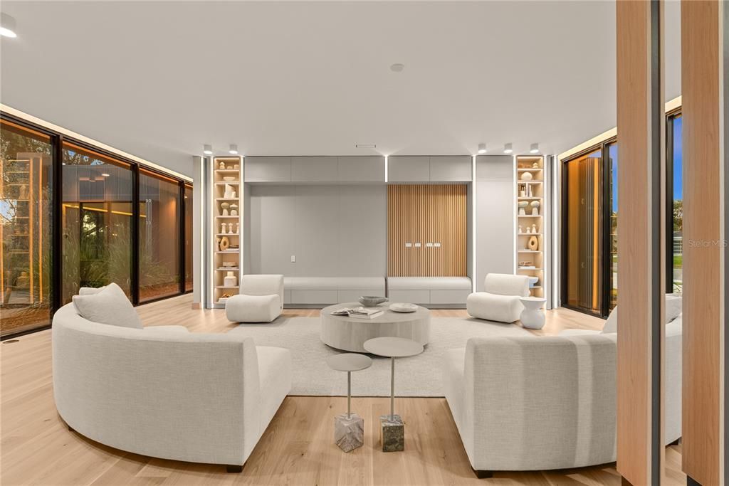 出租: $14,000 (4 贝兹, 4 浴室, 3987 平方英尺)