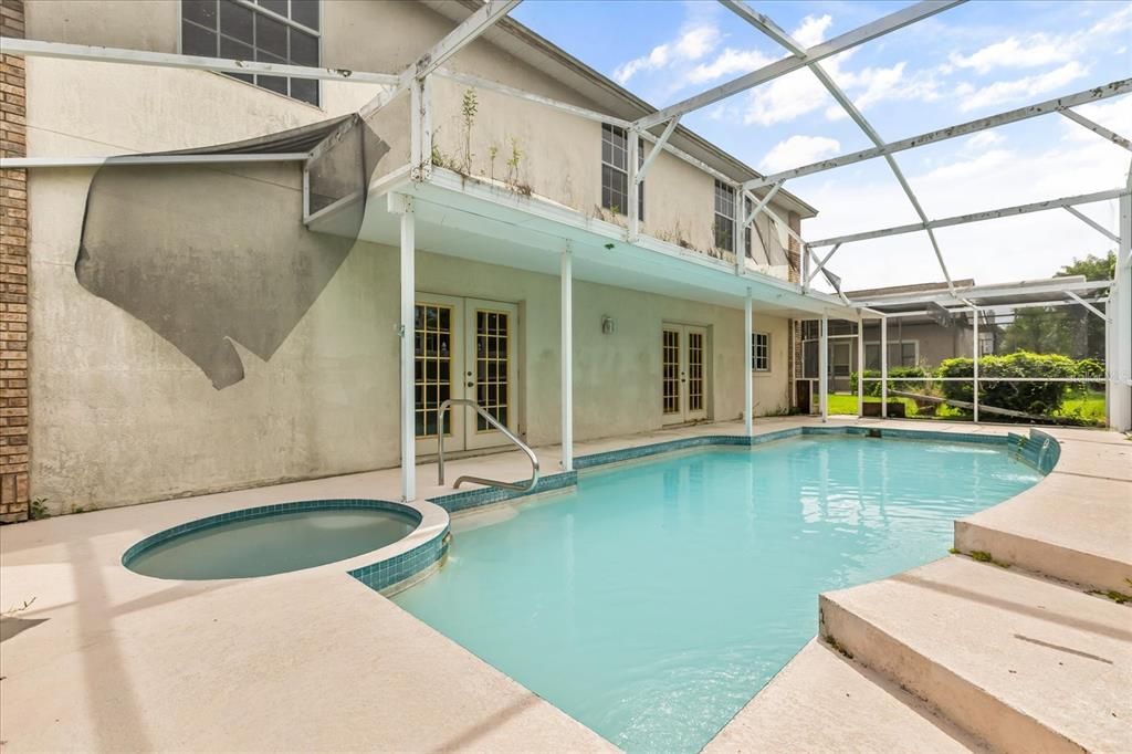 Activo con contrato: $600,000 (6 camas, 3 baños, 4058 Pies cuadrados)