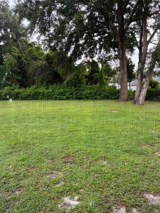 合同活跃: $224,900 (2 贝兹, 2 浴室, 1026 平方英尺)