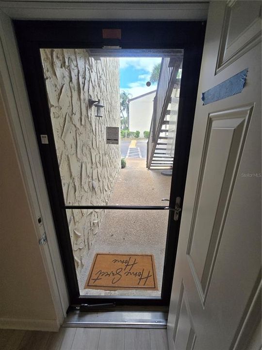 Active With Contract: $110,000 (1 beds, 1 baths, 735 Square Feet)