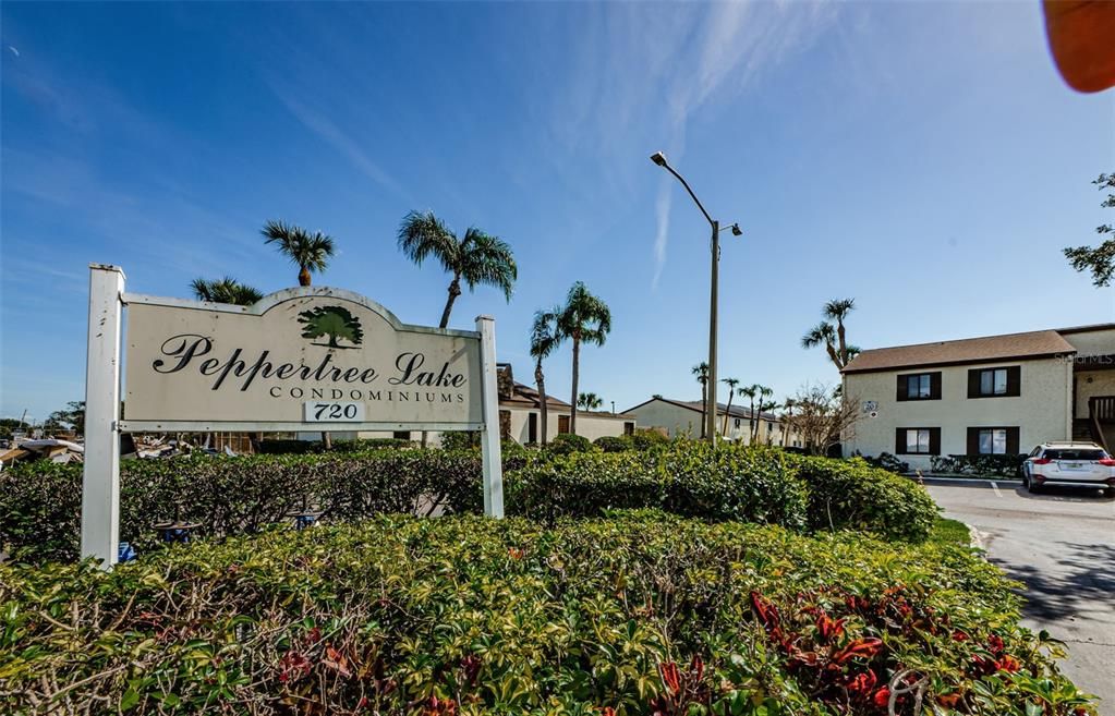 Active With Contract: $110,000 (1 beds, 1 baths, 749 Square Feet)