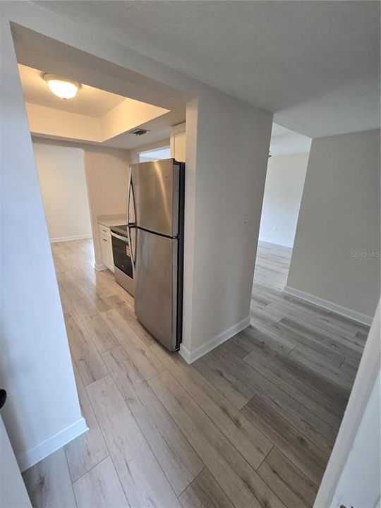 Active With Contract: $110,000 (1 beds, 1 baths, 735 Square Feet)