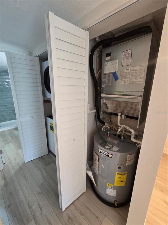 Active With Contract: $110,000 (1 beds, 1 baths, 735 Square Feet)