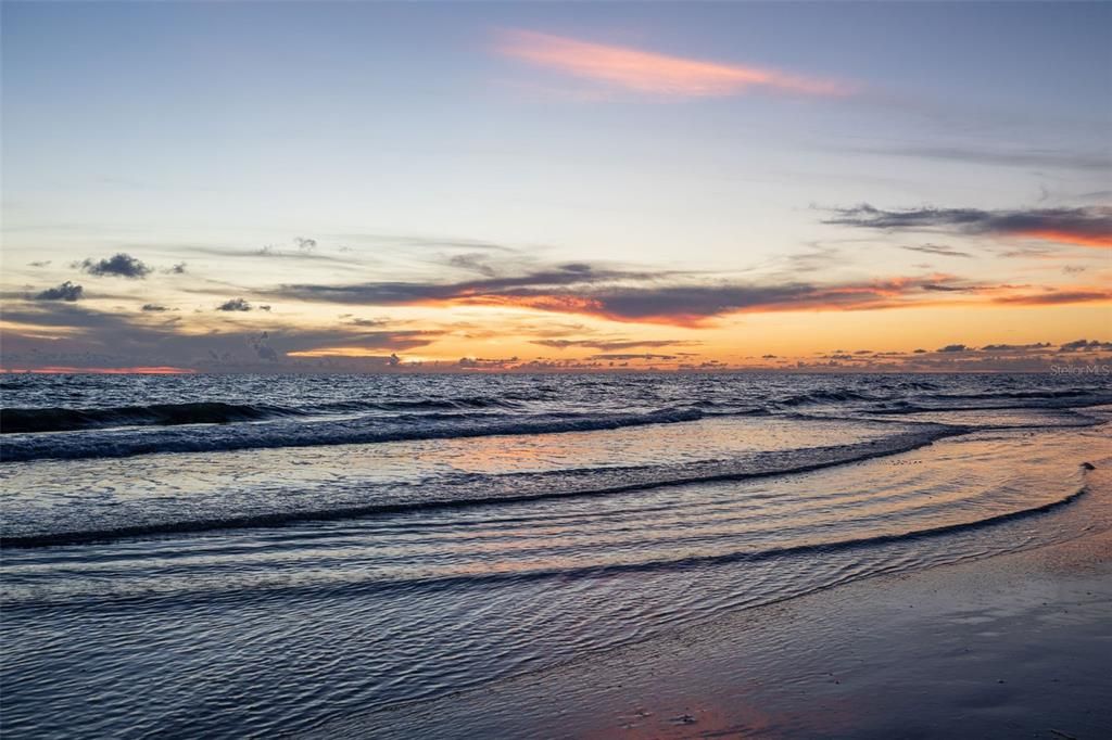 На продажу: $1,777,000 (4 спален, 4 ванн, 1986 Квадратных фут)