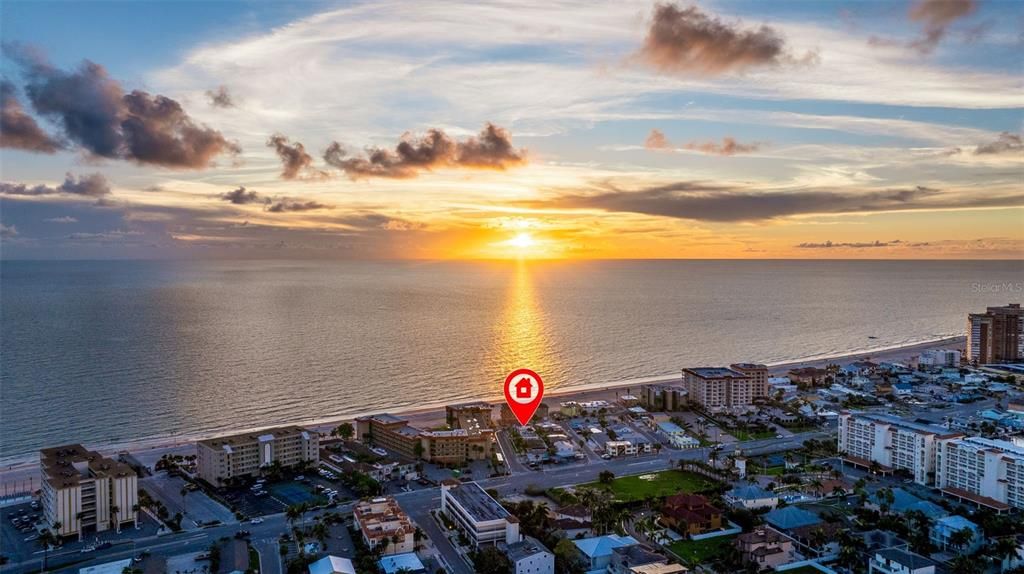 На продажу: $1,777,000 (4 спален, 4 ванн, 1986 Квадратных фут)