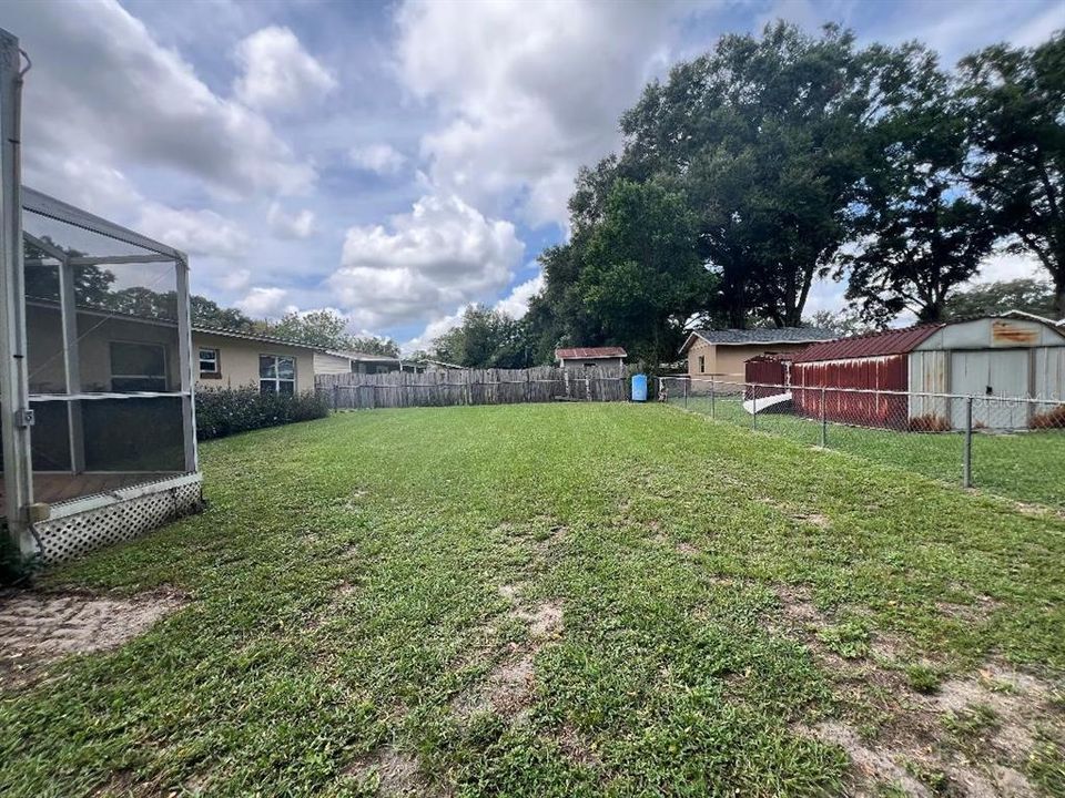 Active With Contract: $194,900 (3 beds, 2 baths, 1532 Square Feet)