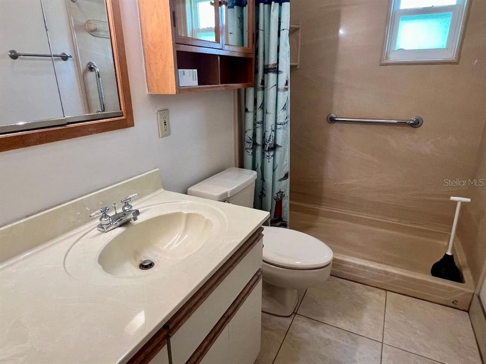 Active With Contract: $194,900 (3 beds, 2 baths, 1532 Square Feet)