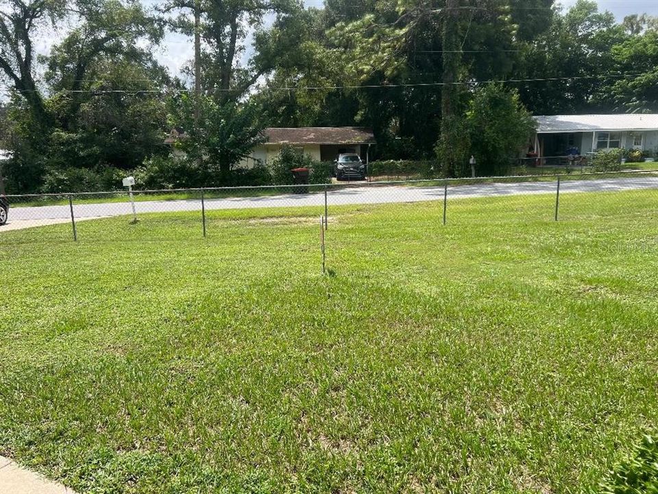 Active With Contract: $194,900 (3 beds, 2 baths, 1532 Square Feet)