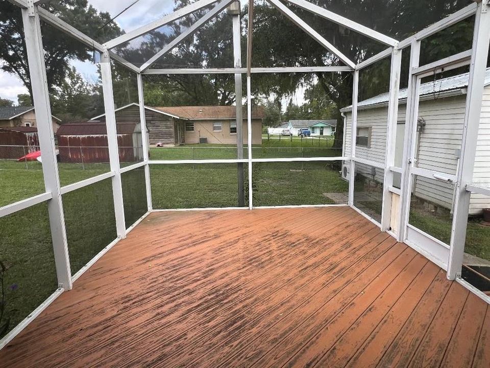 Active With Contract: $194,900 (3 beds, 2 baths, 1532 Square Feet)