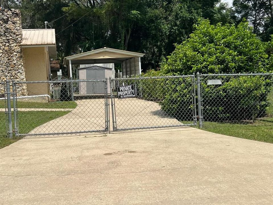 Active With Contract: $194,900 (3 beds, 2 baths, 1532 Square Feet)