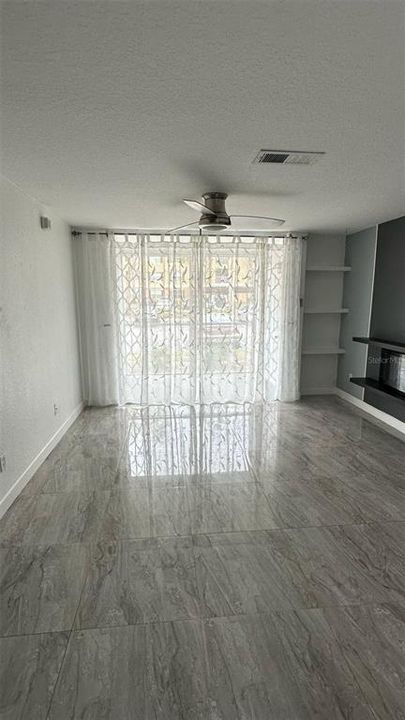 В аренду: $2,000 (2 спален, 2 ванн, 1003 Квадратных фут)