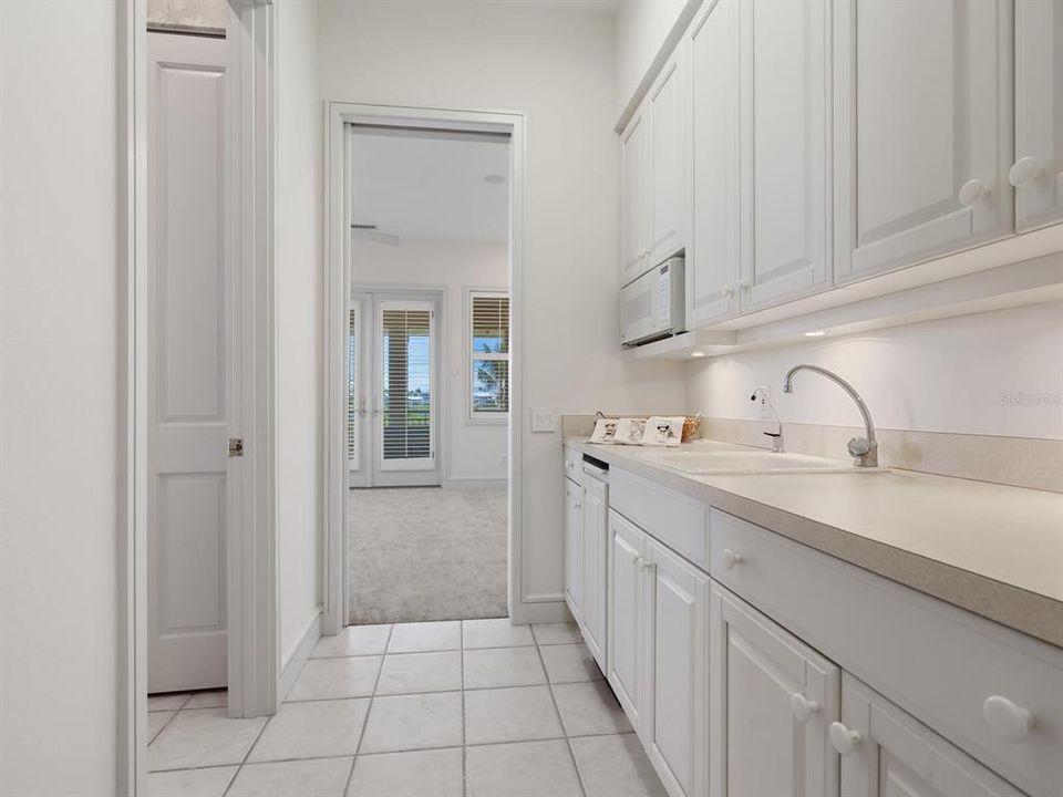 For Sale: $3,149,000 (4 beds, 3 baths, 5167 Square Feet)