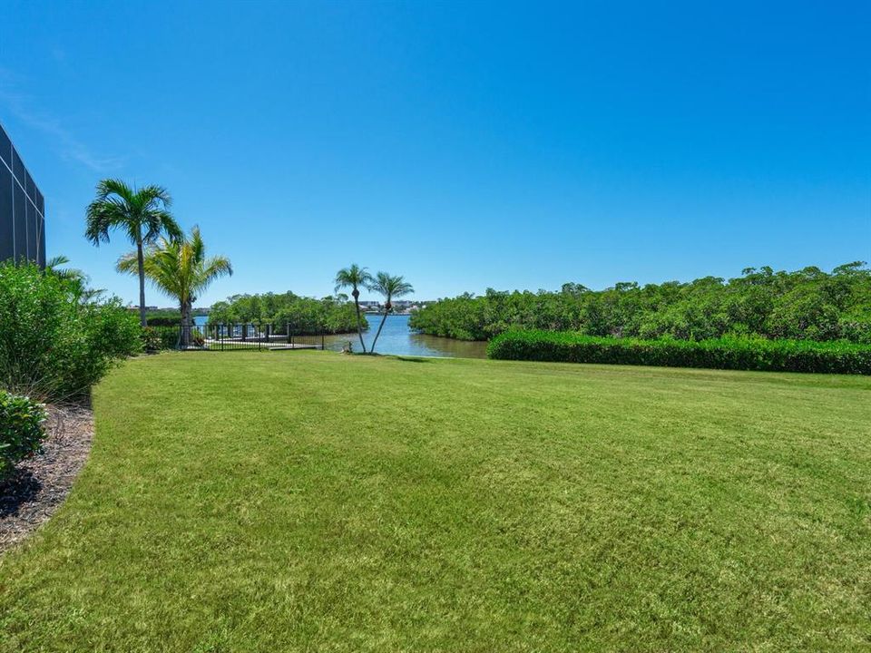For Sale: $3,149,000 (4 beds, 3 baths, 5167 Square Feet)