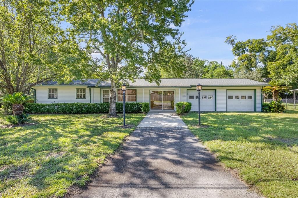 Под контрактом: $224,500 (3 спален, 1 ванн, 1128 Квадратных фут)