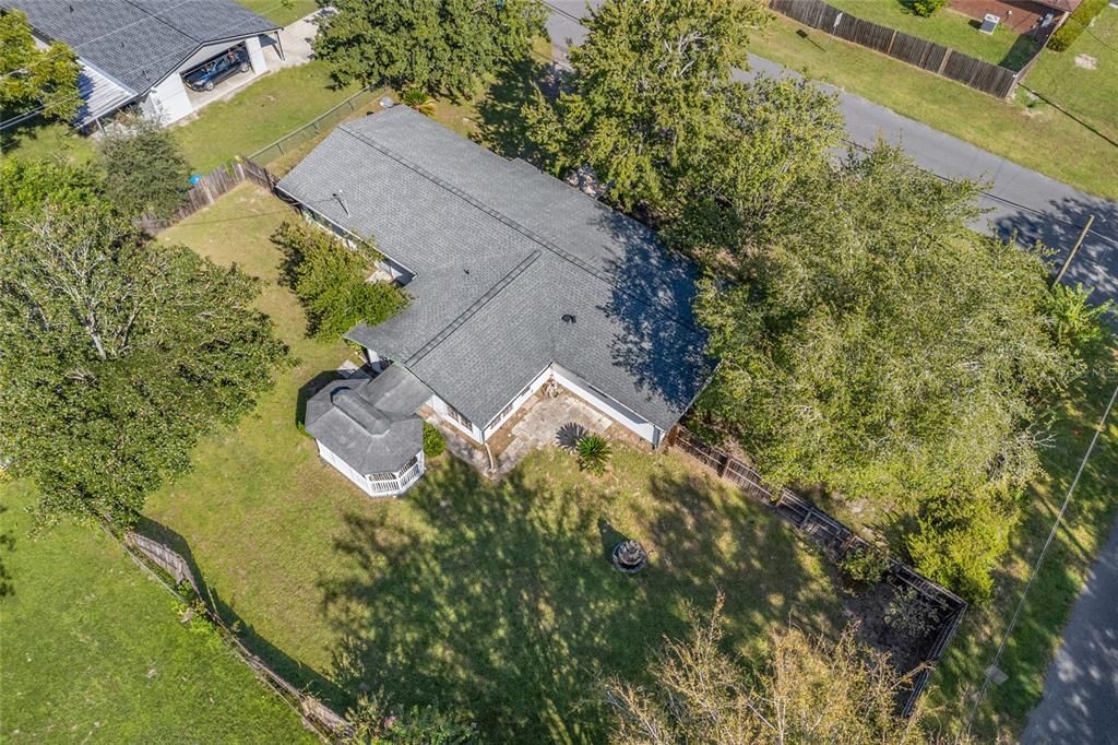 Под контрактом: $224,500 (3 спален, 1 ванн, 1128 Квадратных фут)