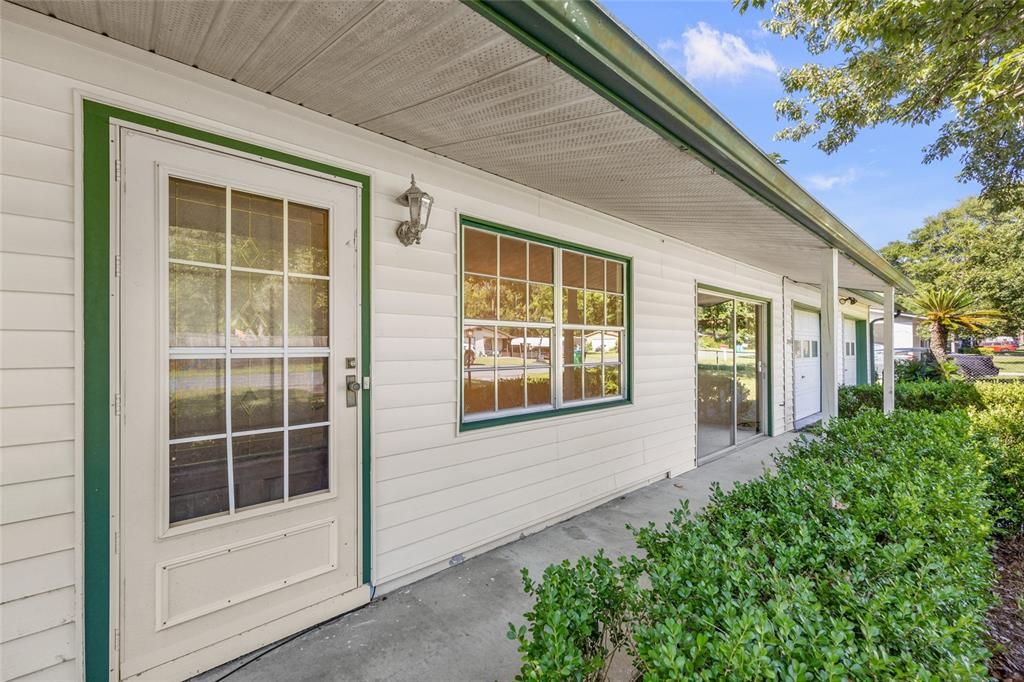 Под контрактом: $224,500 (3 спален, 1 ванн, 1128 Квадратных фут)