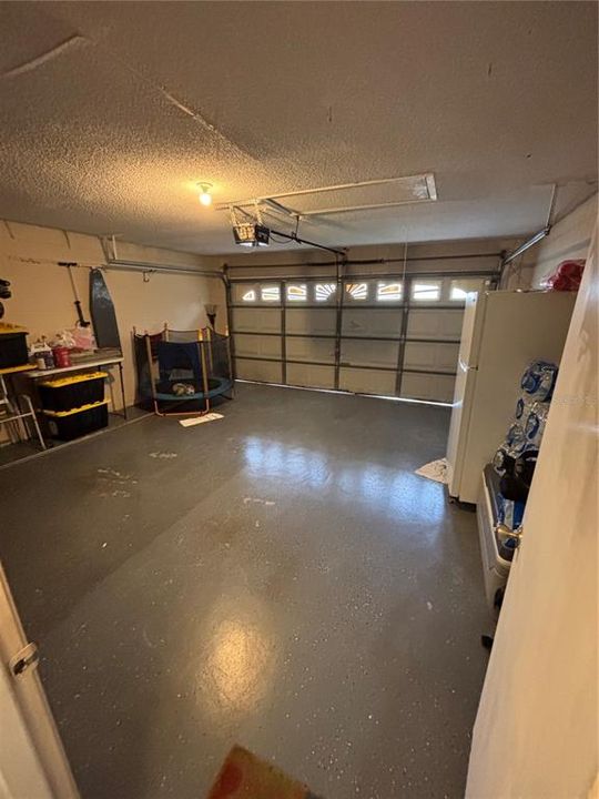 合同活跃: $359,900 (3 贝兹, 2 浴室, 1332 平方英尺)