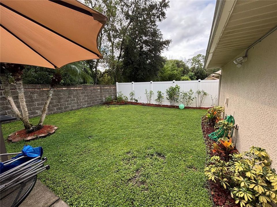 合同活跃: $359,900 (3 贝兹, 2 浴室, 1332 平方英尺)