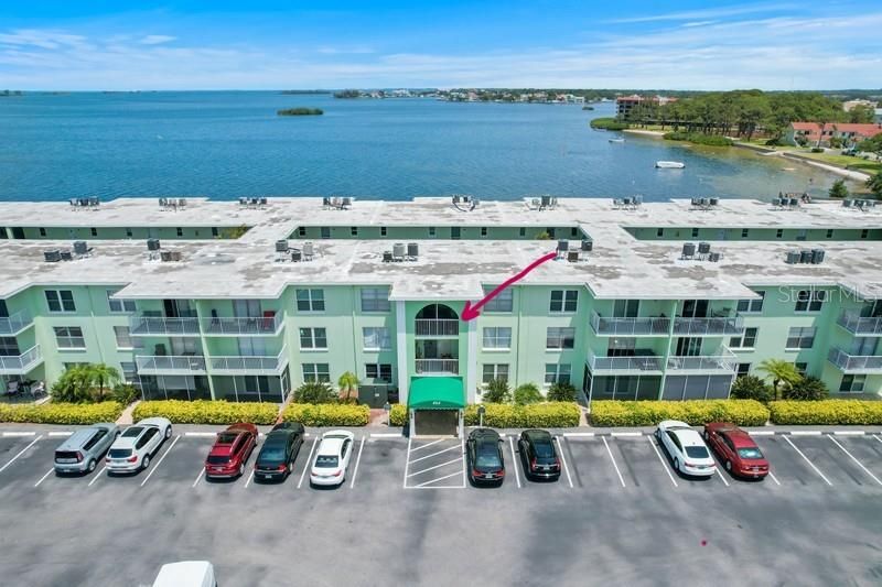 合同活跃: $299,000 (2 贝兹, 2 浴室, 1016 平方英尺)