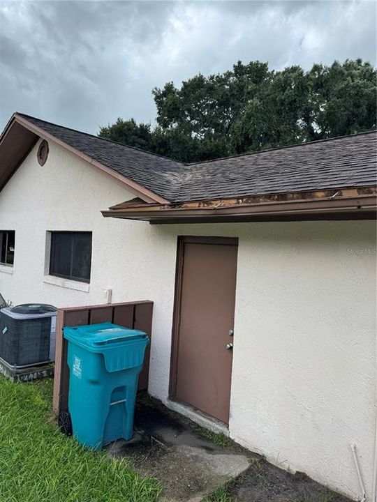 待售: $279,900 (3 贝兹, 2 浴室, 2490 平方英尺)