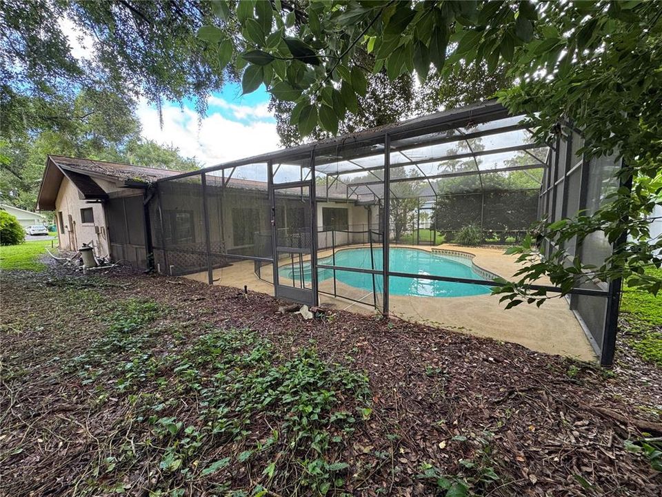 待售: $279,900 (3 贝兹, 2 浴室, 2490 平方英尺)